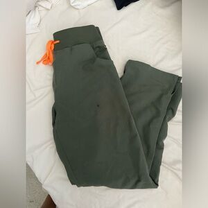 Figs scrub pants in moss